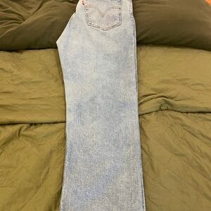 Levi's Light Blue Ribcage Straight Ankle